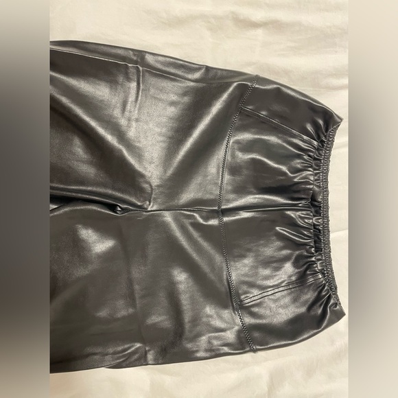 Aritzia leather pant - Picture 5 of 5